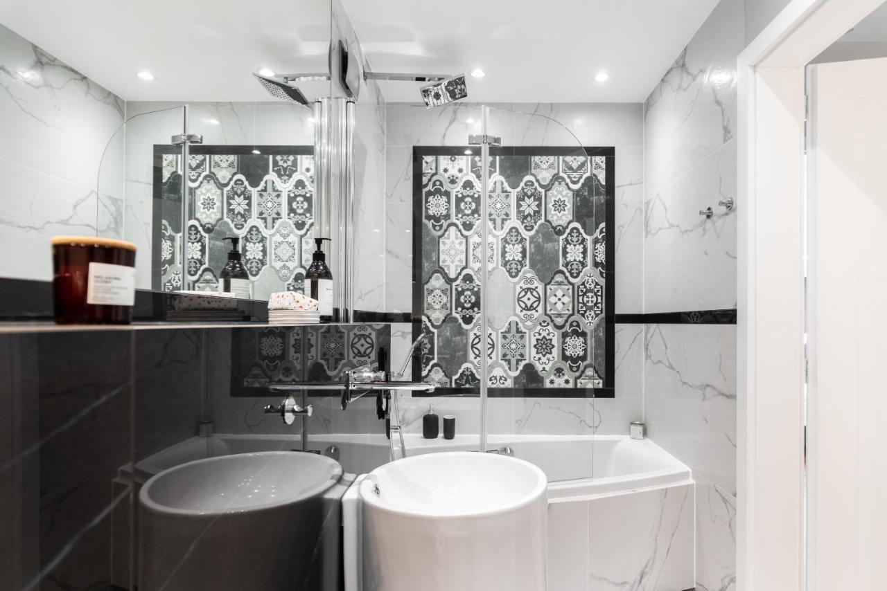 Riverside Premium Class Apartment - By Upstairs Krakau Buitenkant foto