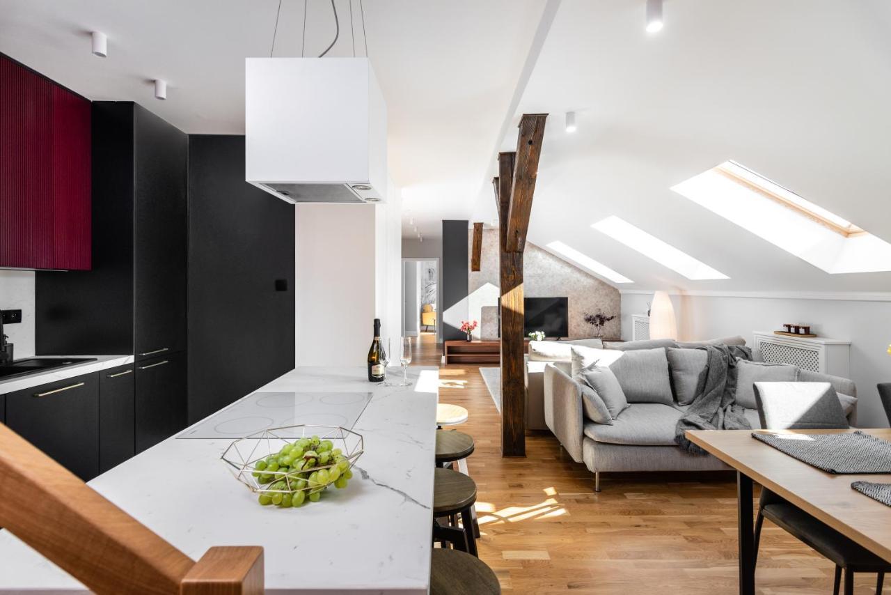 Riverside Premium Class Apartment - By Upstairs Krakau Buitenkant foto