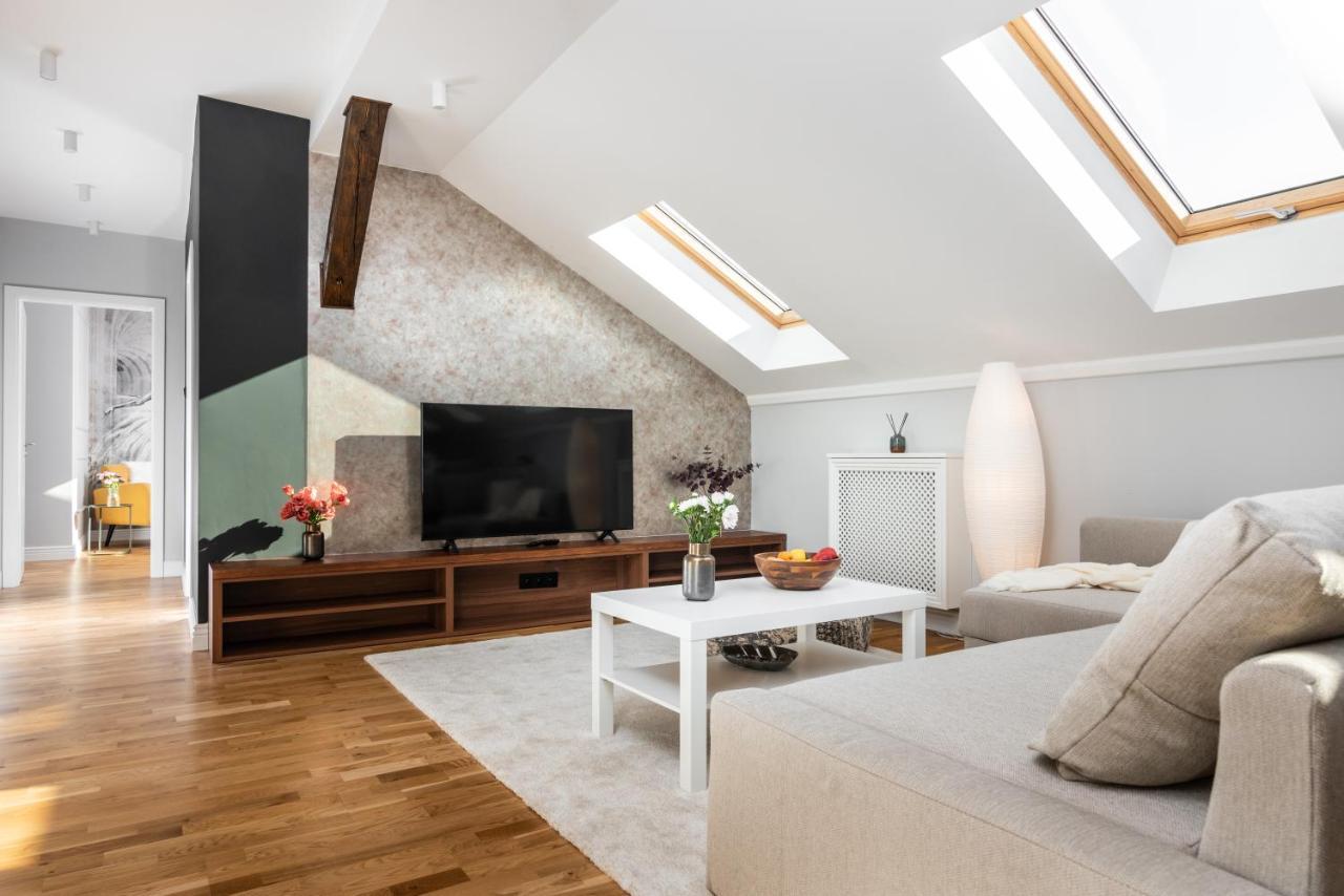 Riverside Premium Class Apartment - By Upstairs Krakau Buitenkant foto